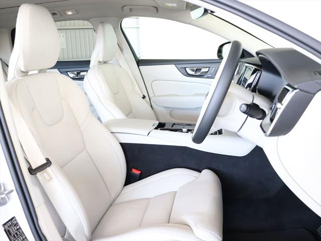 V60 ウルトラ T6 AWD プラグインハイブリッド 2026年モデル 当店試乗車 PHEV パノラマルーフ 純正前後ドラレコ ナッパレザー Harman/Kardon クリスタルシフトノブ Googleナビ 360°ビューカメラ パワーシート(7枚目)