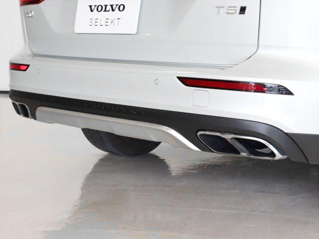 V60 クロスカントリー T5 AWD プロ エクステリアスタイリングキット ナッパレザー マッサージ機能 Harman/Kardon HDDナビ 地デジTV AppleCarPlay対応 360°ビューカメラ パワーシート シートヒーター(31枚目)