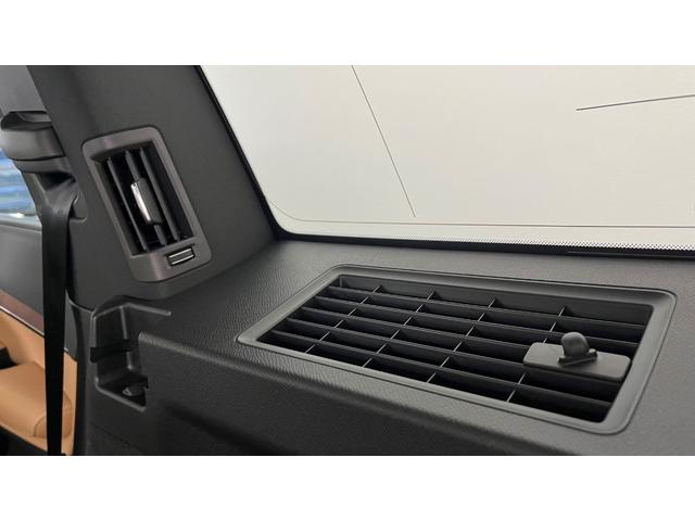 Ｔ６　ＡＷＤ　インスクリプション　２０１６年モデル　Ｂ＆Ｗスピーカー　純正２０インチアルミホイール　レザー３列シート　前後シートヒーター　ウッドパネル　パワーシート　ＡｐｐｌｅＣａｒＰｌａｙ　ドラレコ　電動テールゲート(52枚目)