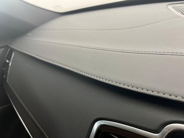 ＸＣ９０ アルティメット　Ｂ６　ＡＷＤ　２０２３年モデル　Ｇｏｏｇｌｅ　ＨＡＲＭＡＮ　ＫＡＲＤＯＮ　３列シート　オレフォスクリスタルシフトノブ　サンルーフ　前後シートヒーター　ワイヤレス充電　ウッドパネル　純正２０インチアルミホイール（14枚目）