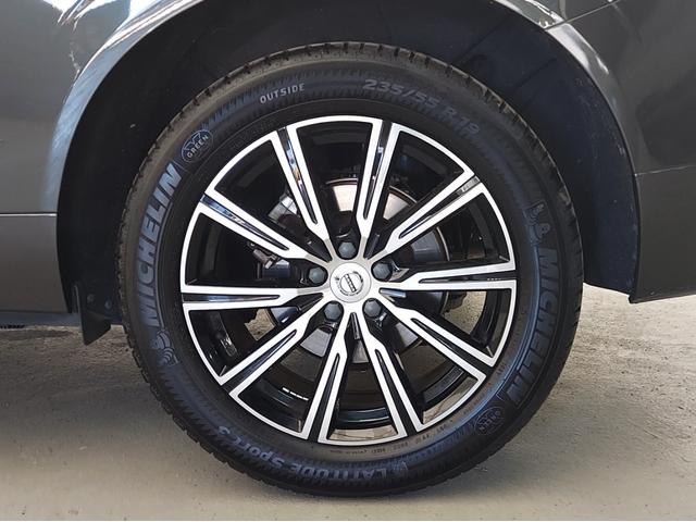 XC60 D4 AWD インスクリプション 2019年モデル クリーンディーゼル HARMAN KARDON サンルーフ 前後シートヒーター 社外ドラレコ ウッドパネル(9枚目)