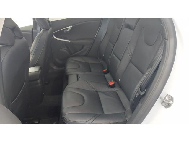 V40 T3 クラシックエディション 2019年モデル 最終モデル HARMAN KARDON サンルーフ ウッドパネル Bluetooth 前後シートヒーター(18枚目)