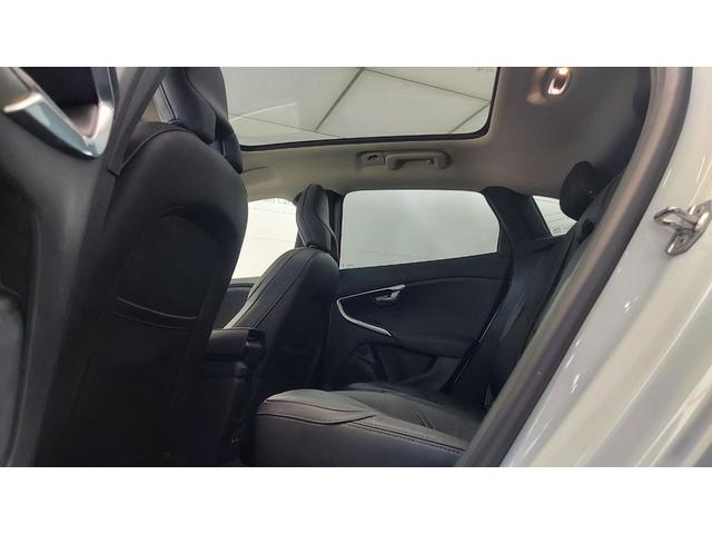 V40 T3 クラシックエディション 2019年モデル 最終モデル HARMAN KARDON サンルーフ ウッドパネル Bluetooth 前後シートヒーター(19枚目)