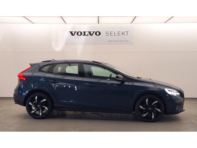 V40 クロスカントリー T5 AWD モメンタム 2018年モデル 純正オプション19インチアルミホイール シティウィーブシート 運転席パワーシート 純正前後ドラレコ(5枚目)