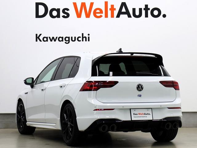 ゴルフＲ ２０イヤーズ　認定中古車　Ｖｏｌｋｓｗａｇｅｎメーカー社用車　限定車Ｇｏｌｆ　Ｒ　２０ｙｅａｒｓ　ピュアホワイト　ワンオーナー　禁煙車　ＤＣＣ　レザーシートパッケージ　純正ナビ　ＥＴＣ　ＬＥＤヘッドライト（9枚目）