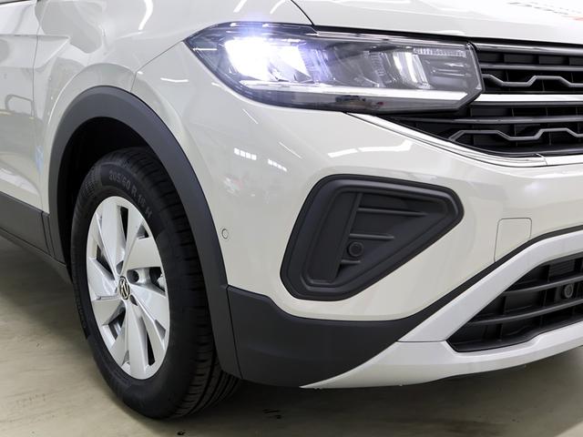 Ｔ－クロス ＴＳＩ　アクティブ　認定中古車　登録済み未使用車　ＴーＣｒｏｓｓ　ＴＳＩ　Ａｃｔｉｖｅ　セーフティーパッケージ　テクノロジーパッケージ　純正ナビ　ＥＴＣ　バックカメラ　ＬＥＤヘッドライト　メーカーオプションフル装備（21枚目）