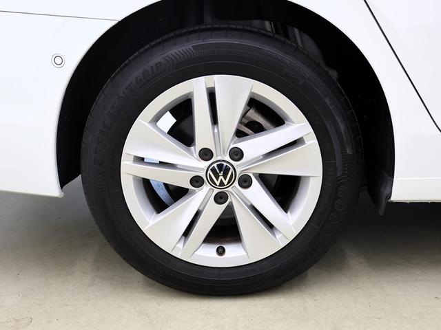 ゴルフヴァリアント ｅＴＳＩ　アクティブ　認定中古車Ｇｏｌｆ　Ｖａｒｉａｎｔ　ｅＴＳＩ　Ａｃｔｉｖｅ　ピュアホワイト　ワンオーナー　禁煙車　テクノロジーパッケージ　純正ナビ　バックカメラ　ＥＴＣ　ＬＥＤヘッドライト　純正前後ドライブレコーダー（7枚目）