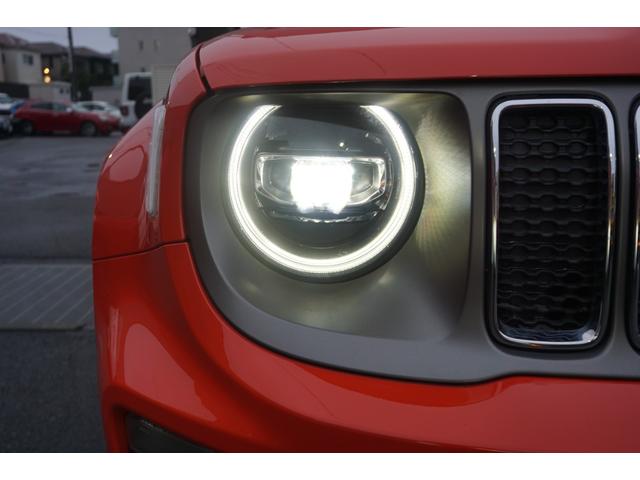 ジープ・レネゲード リミテッド　ＥＴＣ、革シート、ワンオーナー、アップルカープレー（8枚目）