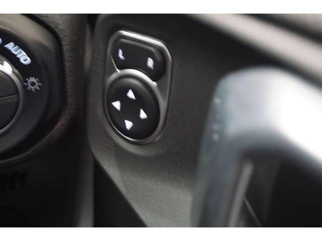 ジープ・ラングラーアンリミテッド サハラ　４ＷＤ　ワンオーナー・ナビ・ＥＴＣ・バックモニター（17枚目）