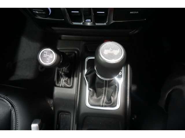 ジープ・ラングラーアンリミテッド サハラ　４ＷＤ　ワンオーナー・ナビ・ＥＴＣ・バックモニター（25枚目）