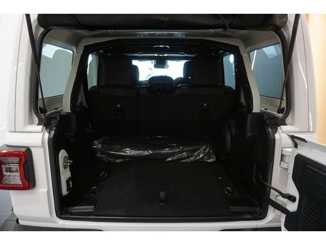 ジープ・ラングラーアンリミテッド サハラ　４ＷＤ　ワンオーナー・ナビ・ＥＴＣ・バックモニター（33枚目）