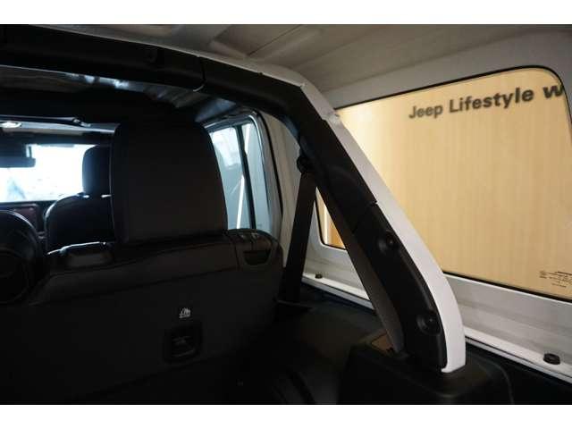 ジープ・ラングラーアンリミテッド サハラ　４ＷＤ　ワンオーナー・ナビ・ＥＴＣ・バックモニター（35枚目）