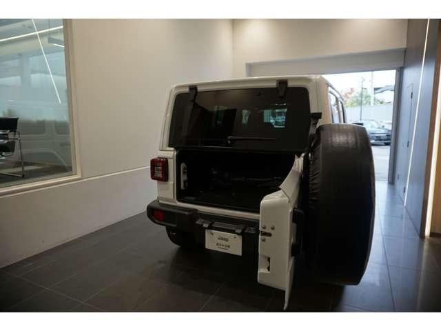 ジープ・ラングラーアンリミテッド サハラ　４ＷＤ　ワンオーナー・ナビ・ＥＴＣ・バックモニター（36枚目）