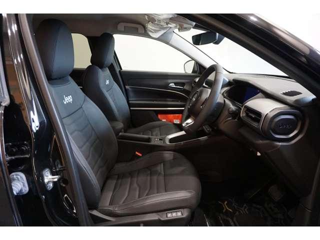 ジープ・アベンジャー アルティテュード 元社有車・ナビ・ETC・バックモニター(16枚目)