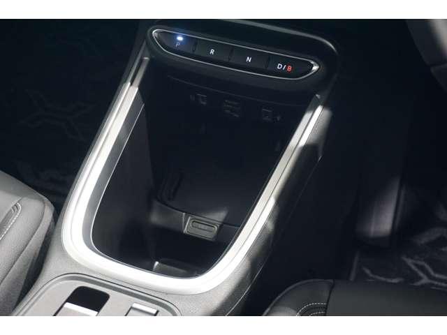 ジープ・アベンジャー アルティテュード 元社有車・ナビ・ETC・バックモニター(24枚目)