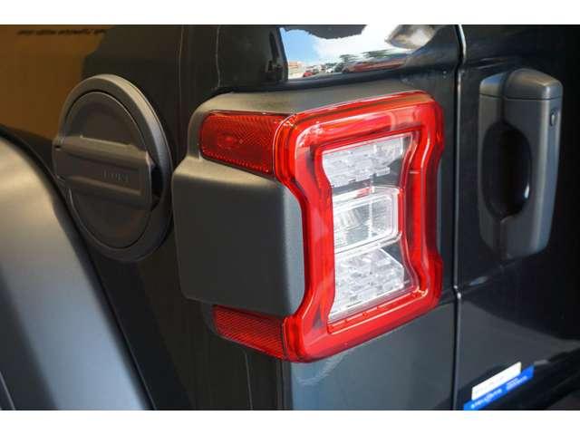 ジープ・ラングラーアンリミテッド ルビコン　４ＷＤ　弊社デモカー・純正ナビ・衝突軽減（20枚目）