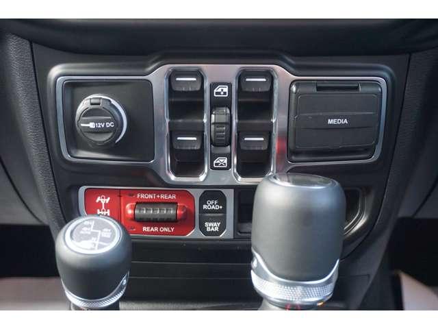 ジープ・ラングラーアンリミテッド ルビコン　４ＷＤ　弊社デモカー・純正ナビ・衝突軽減（50枚目）