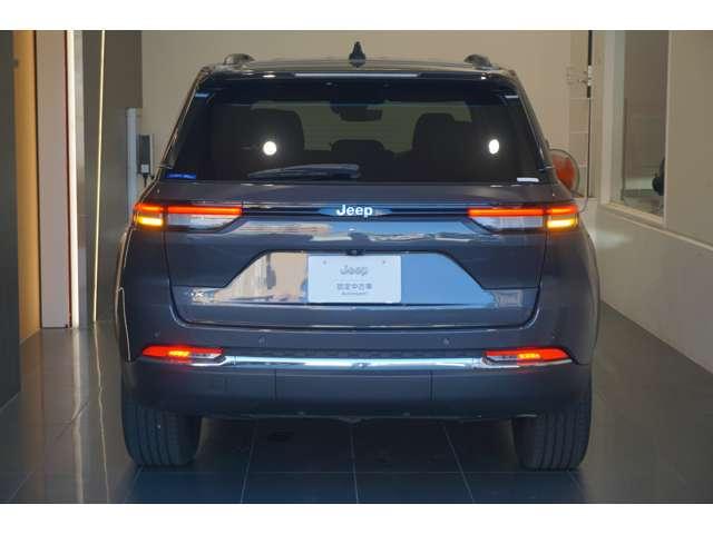 ジープ・グランドチェロキー４ｘｅ リミテッド　４ｘｅ　４ＷＤ　弊社デモカー・新車保証継承・Ｃａｒｐｌａｙ・ＥＴＣ（32枚目）
