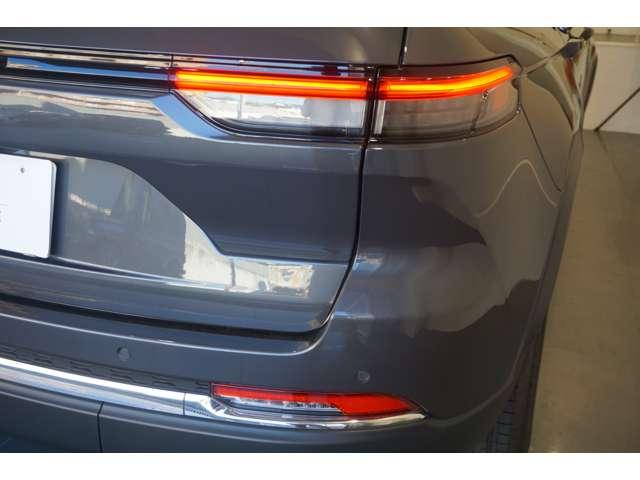 ジープ・グランドチェロキー４ｘｅ リミテッド　４ｘｅ　４ＷＤ　弊社デモカー・新車保証継承・Ｃａｒｐｌａｙ・ＥＴＣ（37枚目）