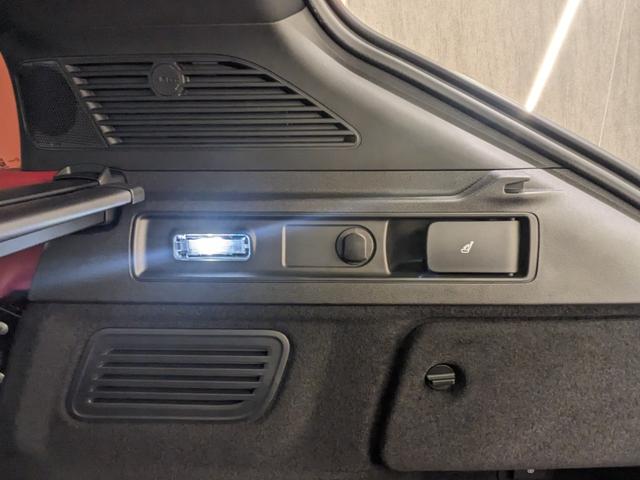 ２．２ターボ　ディーゼルＱ４ヴェローチェ　デモカー　新車保証継承　４ＷＤ　２１インチアルミホイール　デジタルクラスターメーター　アダプティブＬＥＤヘッドライト　レッドレザーシート(43枚目)