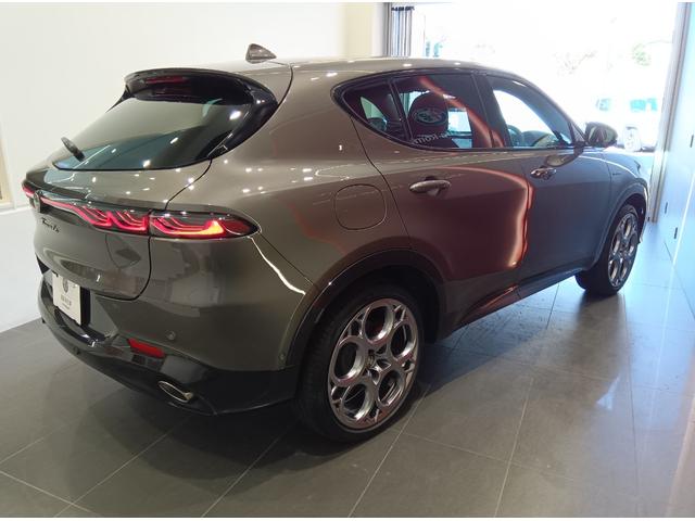 トナーレ プラグインハイブリッドQ4 ヴェローチェ デモ・社用車 EV航続走行距離72km PHEV 12.3インチフルデジタルクラスターメーター 10.25インチセンターディスプレイ シートヒーター&クーラー(7枚目)