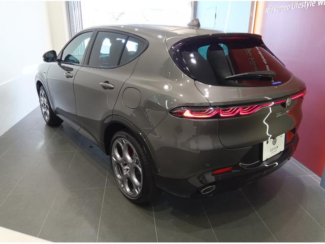 トナーレ プラグインハイブリッドQ4 ヴェローチェ デモ・社用車 EV航続走行距離72km PHEV 12.3インチフルデジタルクラスターメーター 10.25インチセンターディスプレイ シートヒーター&クーラー(9枚目)