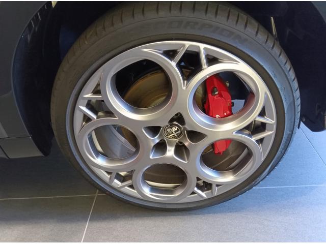 トナーレ プラグインハイブリッドQ4 ヴェローチェ デモ・社用車 EV航続走行距離72km PHEV 12.3インチフルデジタルクラスターメーター 10.25インチセンターディスプレイ シートヒーター&クーラー(18枚目)