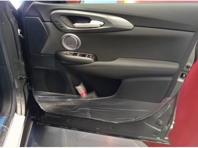 トナーレ プラグインハイブリッドQ4 ヴェローチェ デモ・社用車 EV航続走行距離72km PHEV 12.3インチフルデジタルクラスターメーター 10.25インチセンターディスプレイ シートヒーター&クーラー(20枚目)