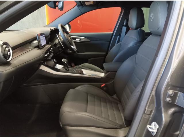 トナーレ プラグインハイブリッドQ4 ヴェローチェ デモ・社用車 EV航続走行距離72km PHEV 12.3インチフルデジタルクラスターメーター 10.25インチセンターディスプレイ シートヒーター&クーラー(45枚目)