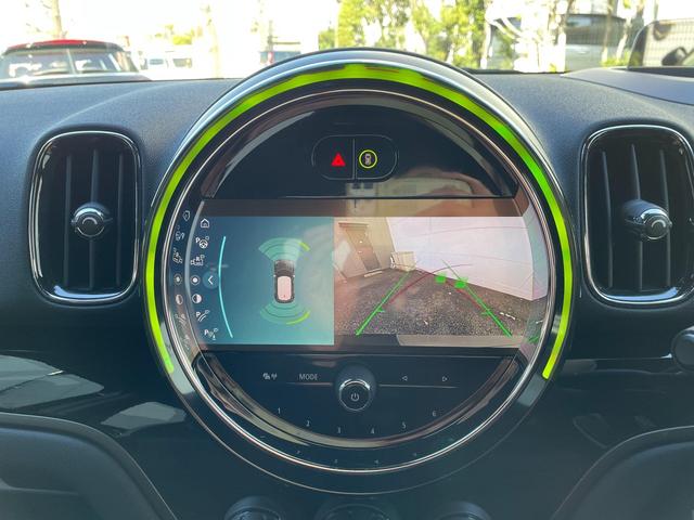 ジョンクーパーワークス　クロスオーバー　４ＷＤ　ＡｐｐｌｅＣａｒＰｌａｙ　ＨＵＤ　シートヒーター　アクティブＣ　ＥＴＣ　ミュージックプレイヤー接続可　スマートキー　バックカメラ(30枚目)