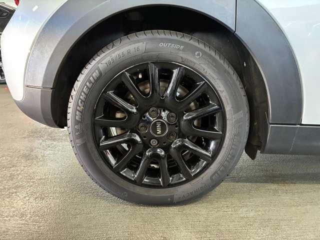 ＭＩＮＩ クーパーＤ　５ドア　ＤＣＴ　純正ナビ　衝突軽減ブレーキ（31枚目）