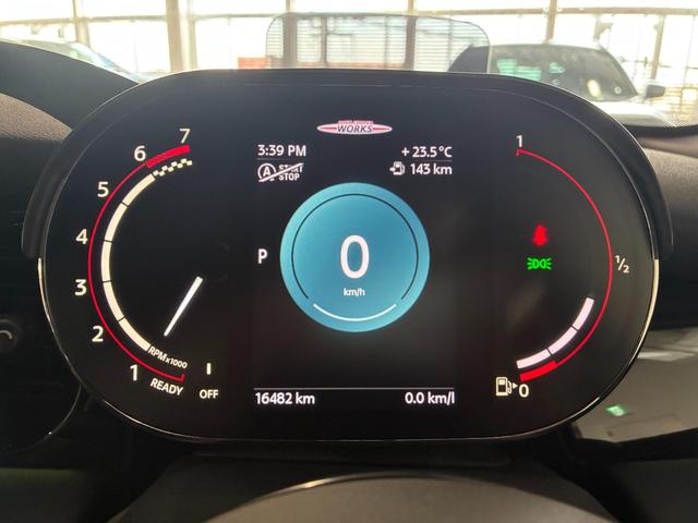 ＭＩＮＩ ジョンクーパーワークス　３ドア　ＡｐｐｌｅＣａｒＰｌａｙ　アクティブクルーズ　ヘッドアップディスプレイ　シートヒーター　パーキングアシスト　ドライビングモード（26枚目）