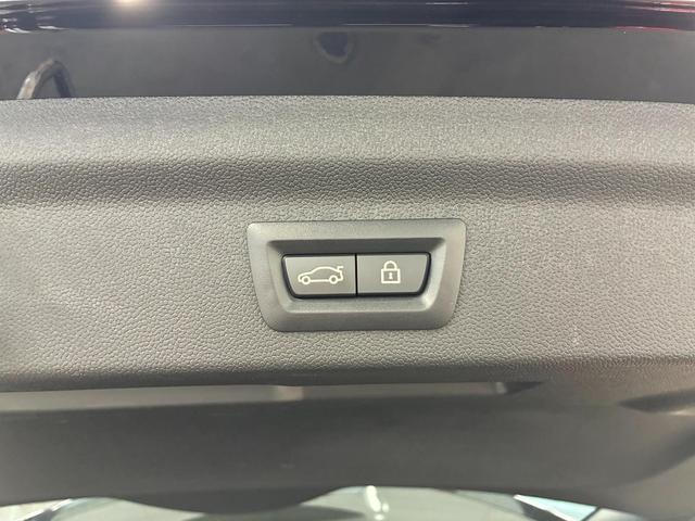 MINI クーパーSD クロスオーバー オール4 4WD Yoursパッケージ 本革シート 電動シート アクティブクルーズ パドルシフト 専用19インチホイール(14枚目)