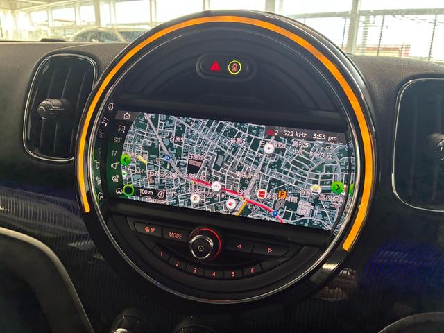 MINI クーパーSD クロスオーバー オール4 4WD Yoursパッケージ 本革シート 電動シート アクティブクルーズ パドルシフト 専用19インチホイール(31枚目)