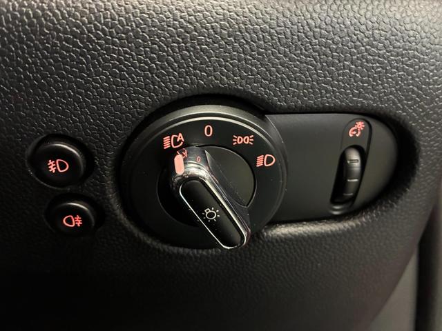 MINI クーパーS コンバーチブル DCT harman/kardon JCWステアリング パドルシフト アクティブクルーズコントロール ヘッドアップディスプレイ(32枚目)