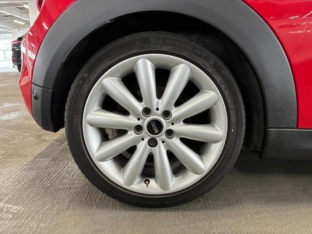 MINI クーパーS コンバーチブル DCT harman/kardon JCWステアリング パドルシフト アクティブクルーズコントロール ヘッドアップディスプレイ(35枚目)