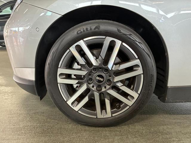 ＭＩＮＩ クーパーＳＥ　３ドア　元試乗車　ＣｌａｓｓｉｃＴＲＩＭ　ヘッドアップディスプレイ（40枚目）