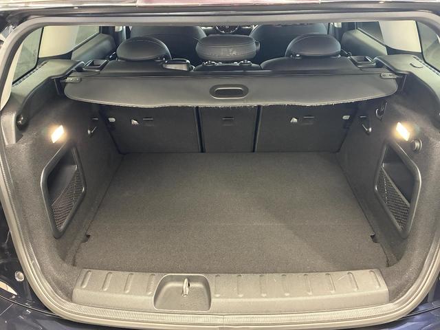 MINI クラブマン・サヴィル・ロウ・エディション 特別仕様車 シートヒーター アクティブクルーズ ドライビングモード(11枚目)