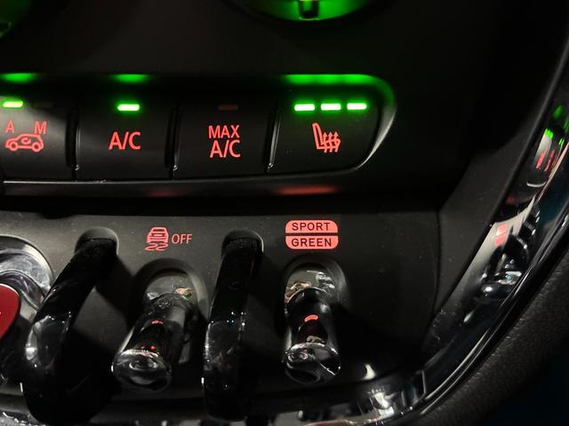 MINI クラブマン・サヴィル・ロウ・エディション 特別仕様車 シートヒーター アクティブクルーズ ドライビングモード(24枚目)