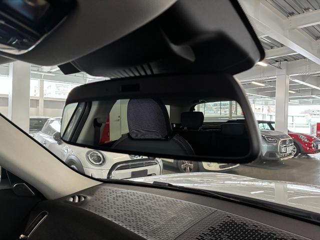 ＭＩＮＩ カントリーマン　Ｃ　ＤＣＴ　元試乗車　Ｍパッケージ　電動シート　ｈａｒｍａｎ／ｋａｒｄｏｎ（24枚目）