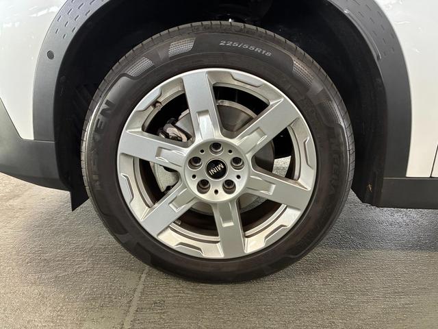 ＭＩＮＩ カントリーマン　Ｃ　ＤＣＴ　元試乗車　Ｍパッケージ　電動シート　ｈａｒｍａｎ／ｋａｒｄｏｎ（34枚目）