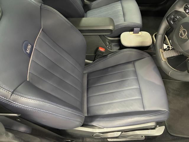 MINI クーパー C 3ドア DCT 元試乗車 FaovuredTRIM CarPlay アクティブクルーズ(20枚目)