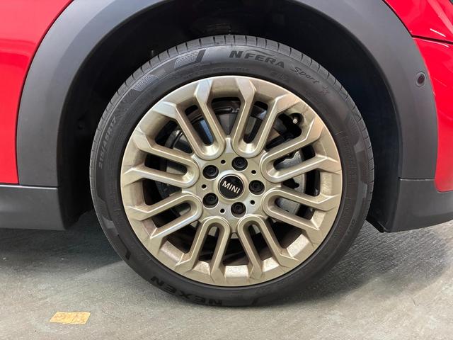 MINI クーパー C 3ドア DCT 元試乗車 FaovuredTRIM CarPlay アクティブクルーズ(39枚目)