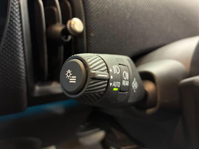 MINI クーパーC クラシック・トリム 5ドア DCT ClassicTRIM CarPlay 純正ナビ シートヒーター ワンオーナー(37枚目)