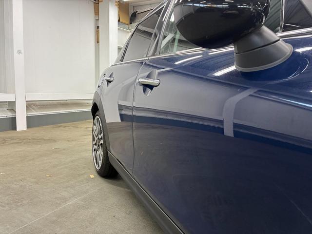 MINI クーパーS 5ドア DCT YoursPKG 専用18AW 本革シート アクティブクルーズ(11枚目)