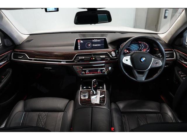 ７シリーズ ７４０ｉＬ　ＢＭＷ認定中古車　２０１９年モデル　ＥＸＣＥＬＬＥＮＣＥ（エクセレンス）デザイン・ピュアホワイト　ブラックレザーシート　アッシュグレー・インテリアトリム　２０インチ・アロイホイール　スマートキー（22枚目）