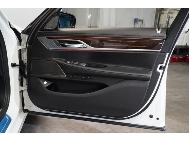 ７シリーズ ７４０ｉＬ　ＢＭＷ認定中古車　２０１９年モデル　ＥＸＣＥＬＬＥＮＣＥ（エクセレンス）デザイン・ピュアホワイト　ブラックレザーシート　アッシュグレー・インテリアトリム　２０インチ・アロイホイール　スマートキー（46枚目）