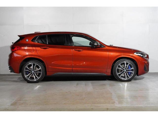 Ｍ３５ｉ　ＢＭＷ認定中古車　２０１９年モデル　ブラック・レザーシート（黒）タッチ式・ナビゲーション　前後・バンパーセンサー　衝突軽減ブレーキ　車線逸脱警告　ＬＥＤヘッドライト　アクティブ・クルーズ・コントロール(4枚目)