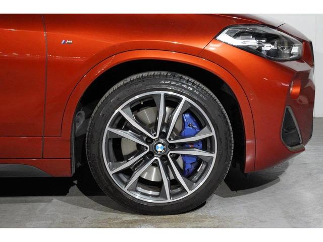 Ｍ３５ｉ　ＢＭＷ認定中古車　２０１９年モデル　ブラック・レザーシート（黒）タッチ式・ナビゲーション　前後・バンパーセンサー　衝突軽減ブレーキ　車線逸脱警告　ＬＥＤヘッドライト　アクティブ・クルーズ・コントロール(5枚目)