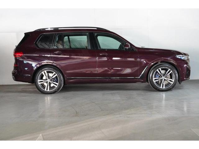 Ｘ７ ｘＤｒｉｖｅ　３５ｄ　Ｍスポーツ　ＢＭＷ認定中古車　２０２０年モデル　ウェルネス・パッケージ　スカイ・ラウンジ・サンルーフ　リヤ・エンターテインメント　２１インチ・アロイホイール　ハーマンカードン・オーディオ　ＡＣＣ（4枚目）